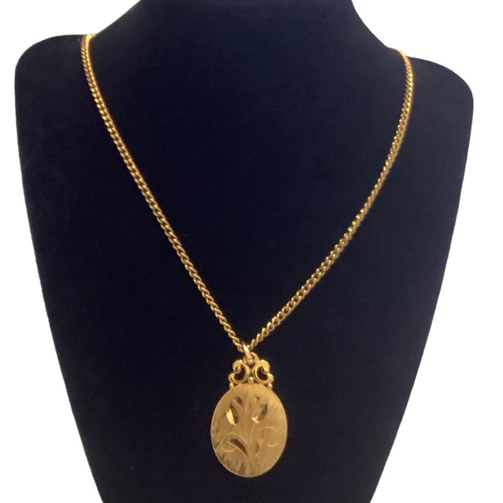 Vtg Gold Tone Engraved Tulip Floral Dainty Pendant Chain Necklace Victorian 27"